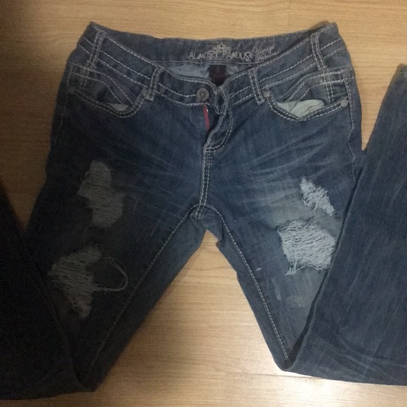Almost famous jeans - Picture 2 of 8